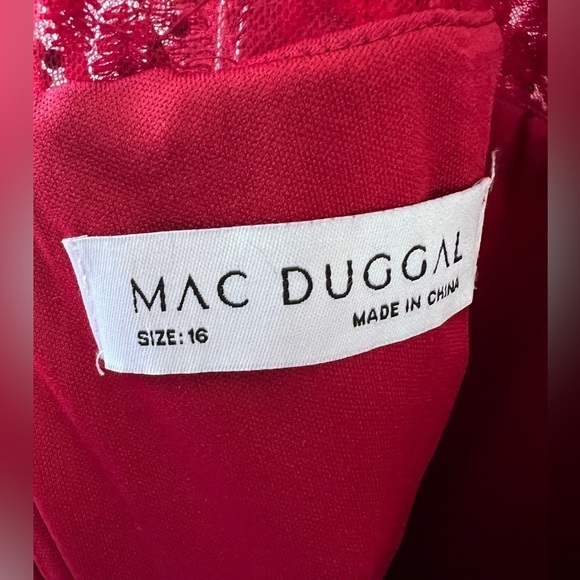 MAC DUGGAL EMBELLISHED PLUNGE NECK ILLUSION MERMAID GOWN RED GOWN SIZE 16 - Picture 15 of 16
